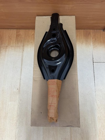 Рычаг задней подвески нижний левый Mazda TK4828350 цена, от 56.40 USD