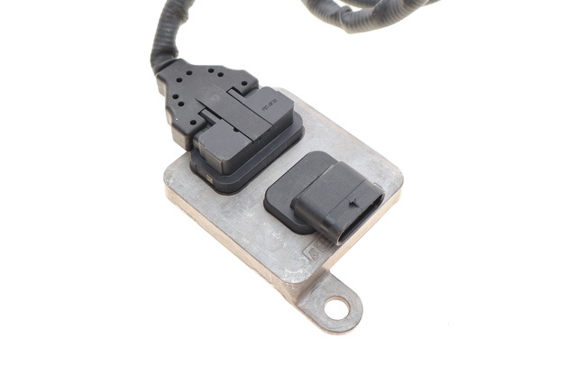 Датчик оксидов азота NOX Mercedes 000905141280