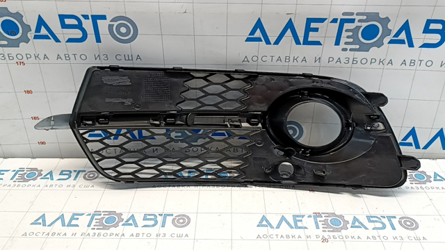  VAG 8R0807682MBJI
