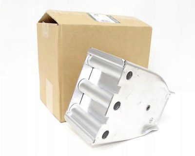  Land Rover LR117401