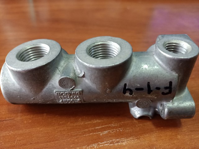  Scania 1354646