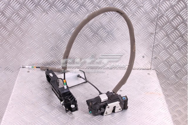 Замок водительской двери 805015NA0A Nissan/Infiniti