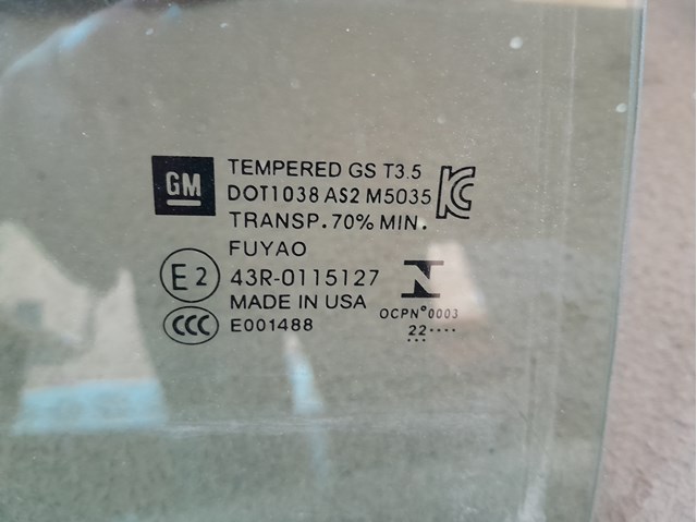 42841287 General Motors Стекло задней правой двери