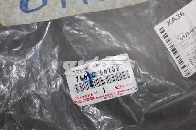 Faldilla guardabarro trasera derecha 7662560160 TOYOTA