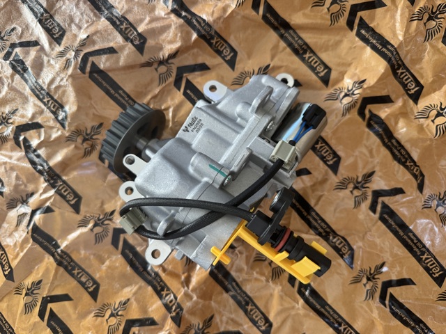 HG9Q6600BA Ford Масляный насос двигателя