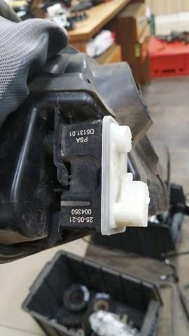 Мотор-привод открытия лючка бака на Peugeot 508 II 