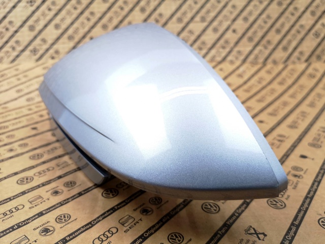 5LB857537AGRU VAG 