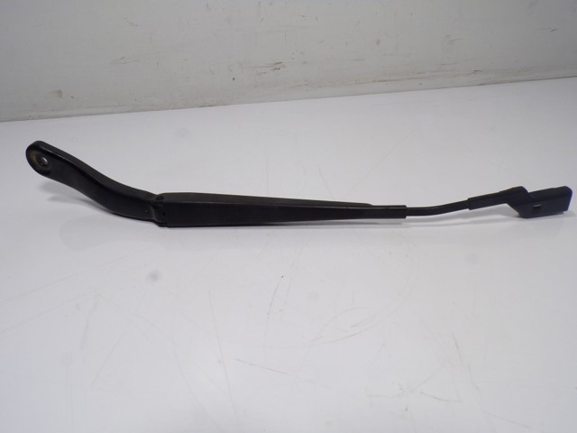 LR025116 Land Rover Поводок дворника