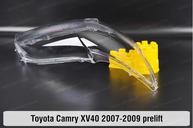 Правая фара 8113033610 Toyota