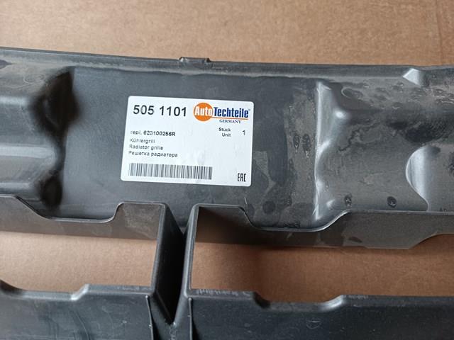 Решетка Autotechteile 5051101