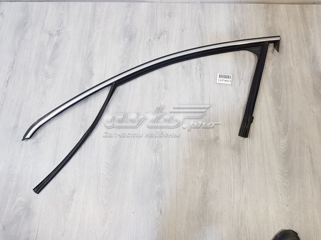 9300CH PEUGEOT Guía de vidrio para el marco de la puerta delantera izquierda original y equivalente