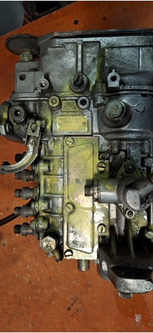 0400075986 Bosch Насос топливный высокого давления (ТНВД)