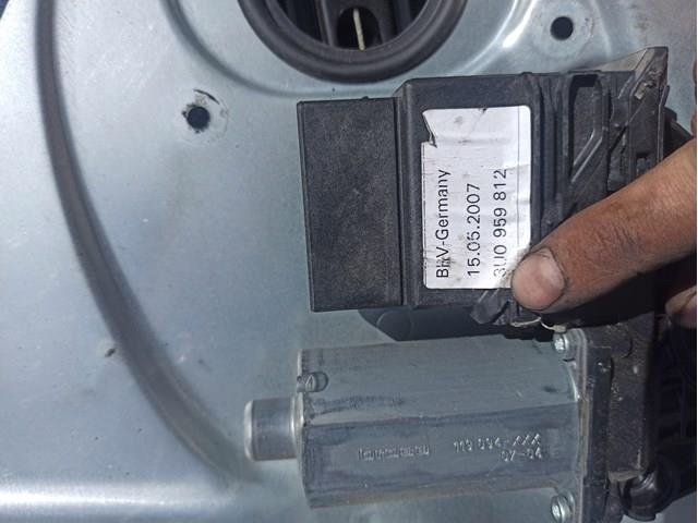 3U5839752 VAG  Механизм стеклоподъемника правой задней двери