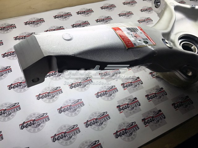 Купить LR099019 Land Rover Цапфа поворотная левая