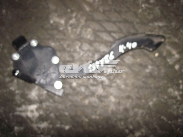 Педаль акселератора 7811033110 TOYOTA