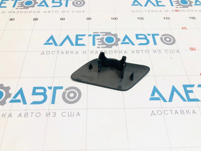 80A807754GGRU VAG Накладка форсунки омывателя фары передней