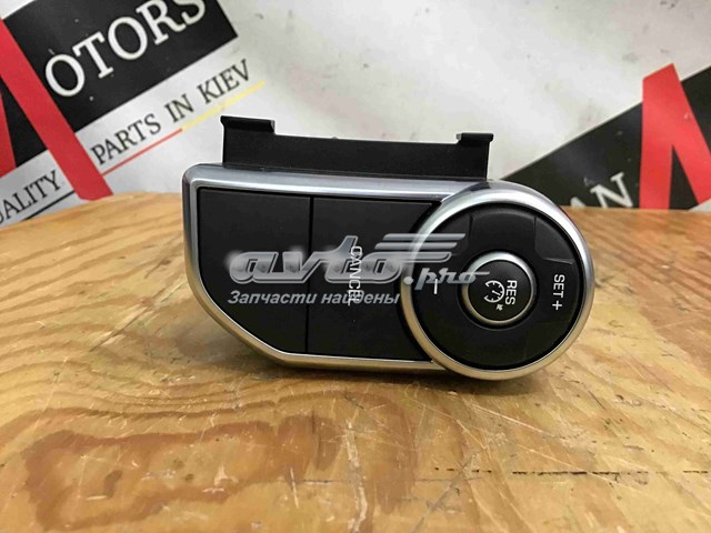 Купить LR037448 Land Rover 