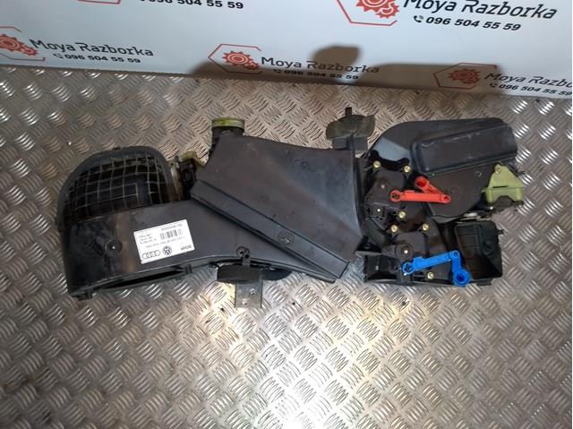 Купить 8D1820005E VAG Корпус вентилятора печки