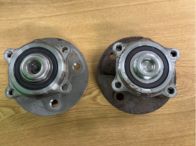 Cubo traseiro 33416786552 BMW