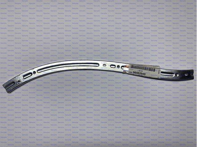 96562949 General Motors Кронштейн крепления бампера переднего правый