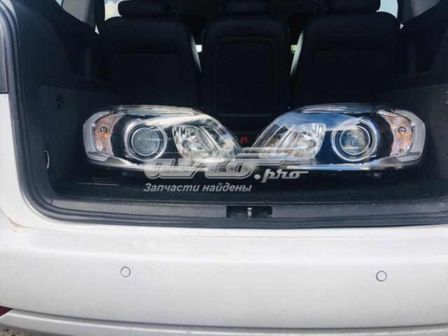 31358111 Volvo Фара