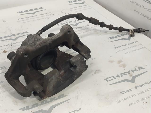 Купить LR061369 Land Rover Суппорт тормозной передний правый