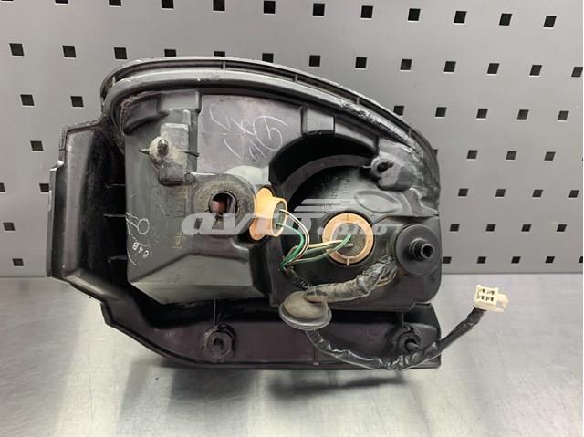 Задняя левая внешняя фара Toyota 8156048010 цена, от 81.08 USD