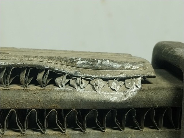 Radiador de intercooler Opel 13267647