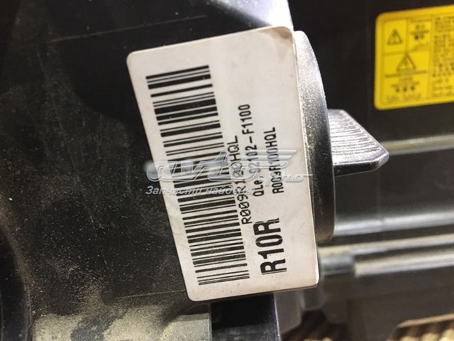 Правая фара 92102F1100 Hyundai/Kia