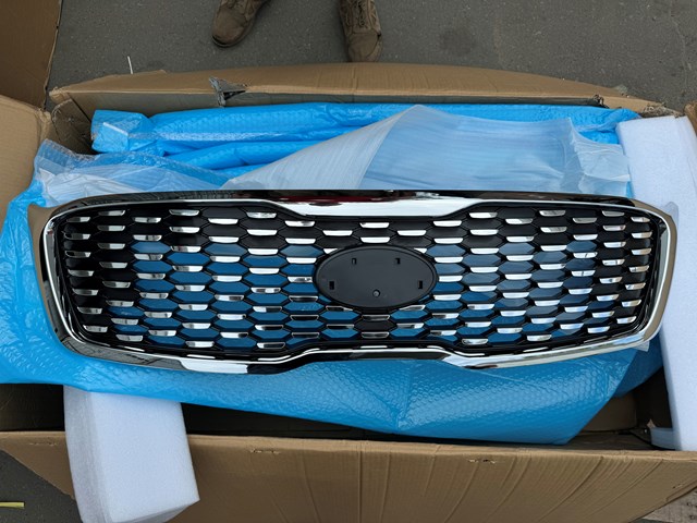 Облицовка радиатора Hyundai/Kia 86380C6000 цена, от 285.59 USD