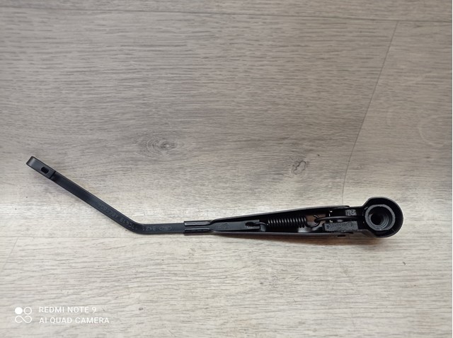 Поводок дворника заднего стекла Ford BK2117C419BB