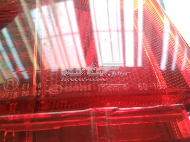 Luz antiniebla trasero izquierdo 8145660050 TOYOTA