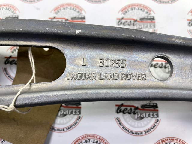 LR175796 Land Rover Рычаг передней подвески нижний левый