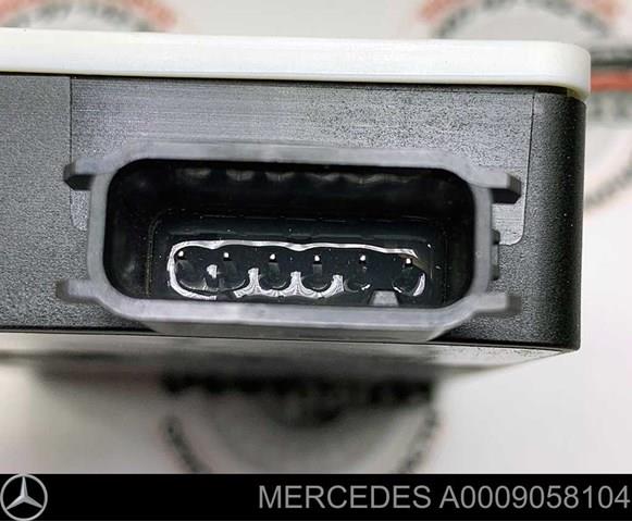 A000905810427 Mercedes 