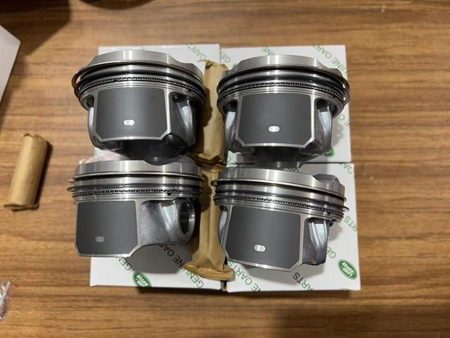 LR104725 Land Rover 