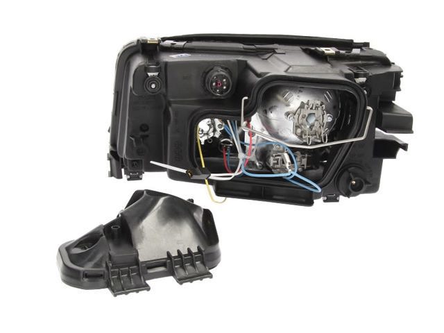 Правая блок фара TYC 205003082B цена, от 107.96 USD