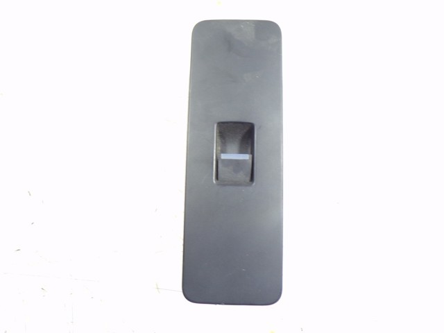 Кнопка стеклоподъемника передняя LR059773 Land Rover