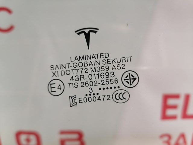 158261600A Tesla 