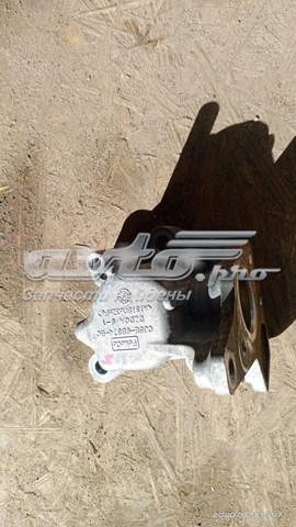 Кронштейн топливного насоса ТНВД Ford CJ5E9B374BC цена, от 36.56 USD
