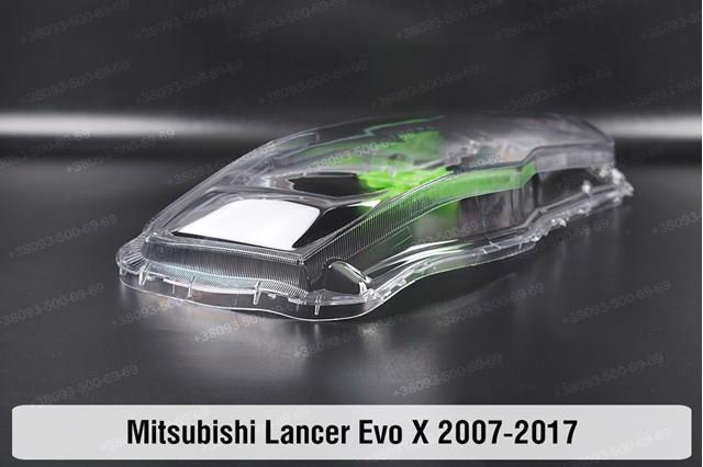 8301A906 Mitsubishi luz direita