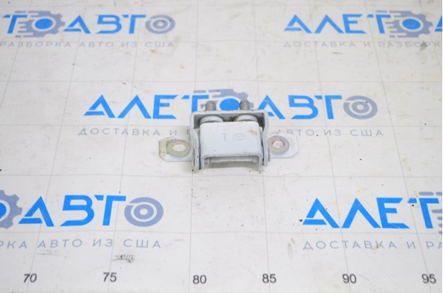 TK4862210C Mazda Петля багажника