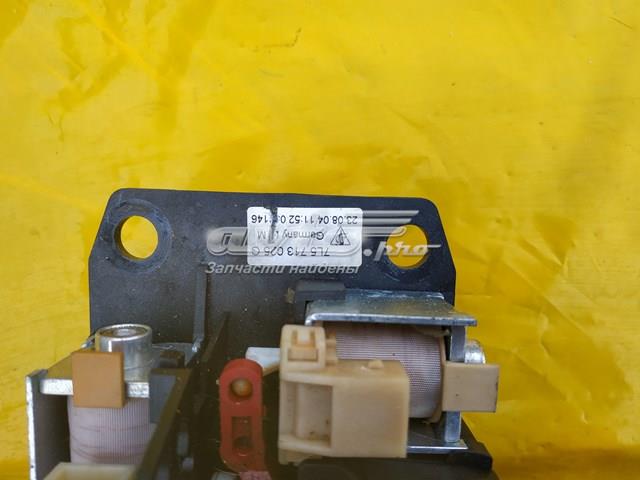7L5713203D Porsche 
