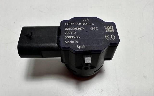 Кронштейн датчика парктроника передний боковой Land Rover LR153157 цена, от 56.43 USD