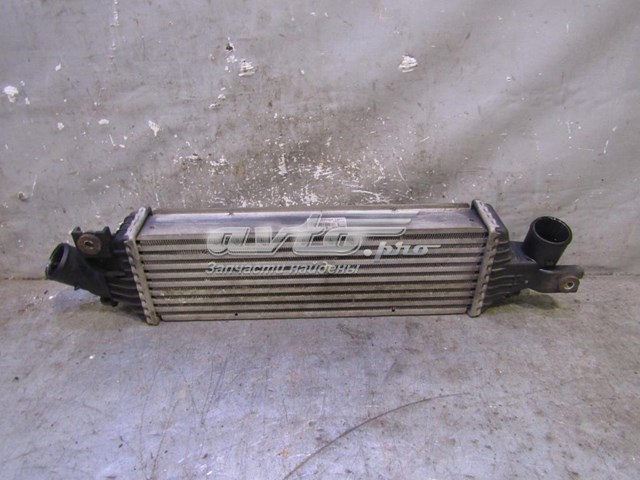Радиатор интеркуллера Nissan 14461AW300