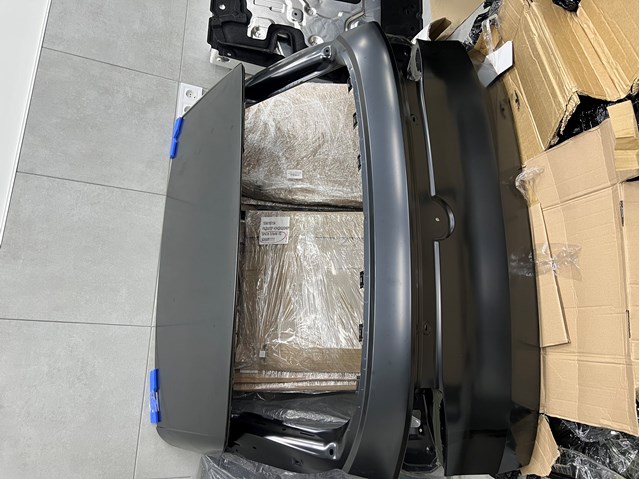 Пятая дверь VAG 11A827025B цена, от 423.33 USD
