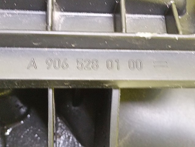 Compre Caixa de filtro de ar Mercedes Sprinter 