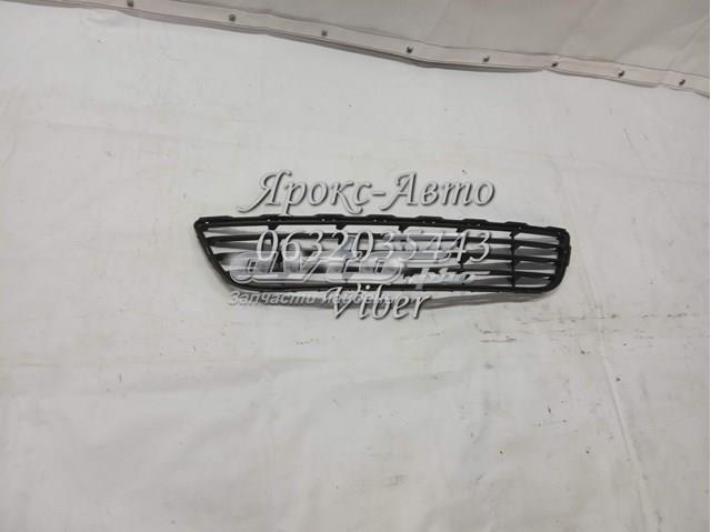 Решетка радиатора 7172168L005PK Suzuki