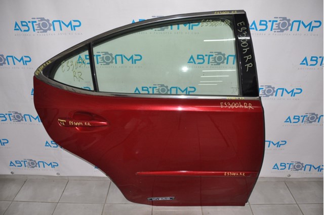 Задняя правая дверь Toyota 6700333220