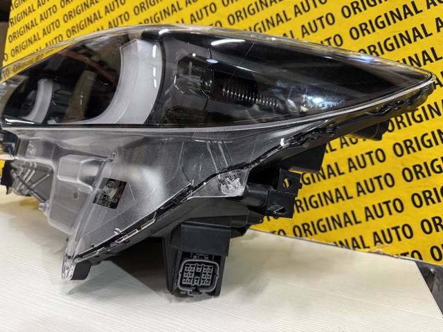 Левая фара KSD551041D Mazda