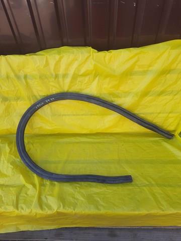  Уплотнитель лобового стекла Citroen C-Elysee 